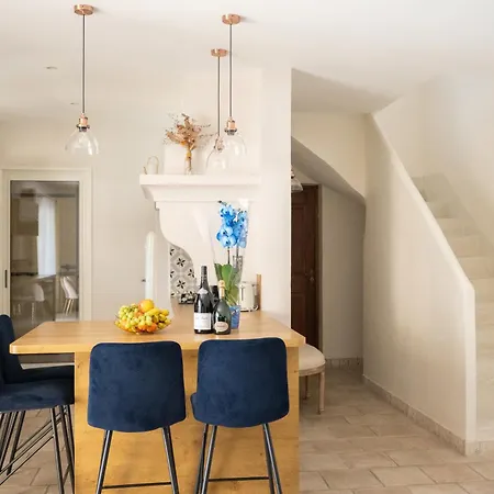 Le Domaine De Mika & Nina Holiday home *